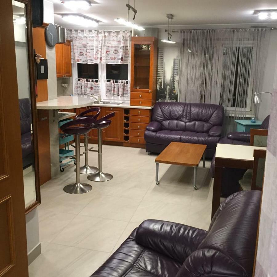 Karmelek Apartamento Varsovia Exterior foto